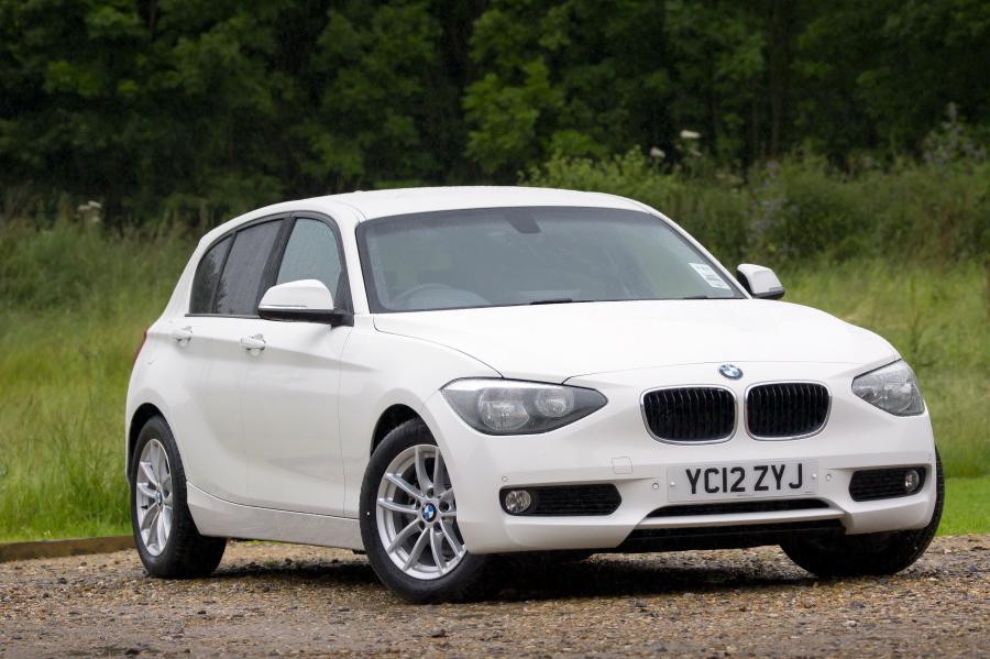  BMW 116d Urban Line 5-Door (F20) 2012 года  (UK) (фото 1 из 9)